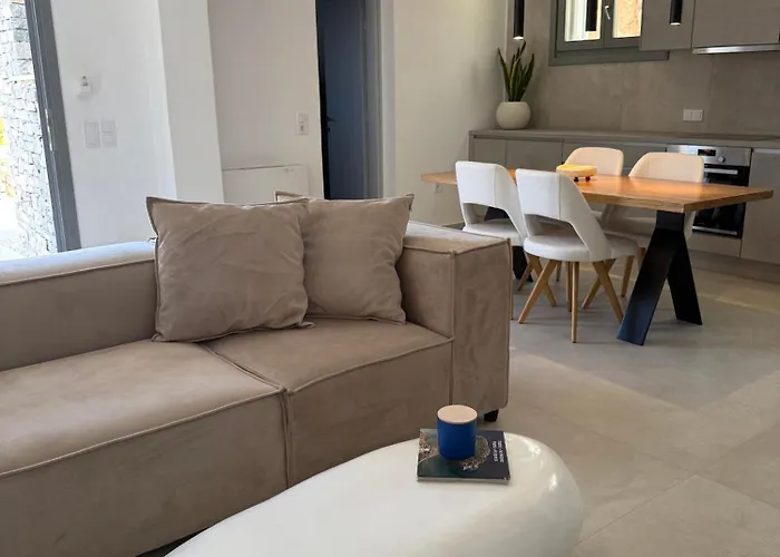 Araxia In Paros * Naousa