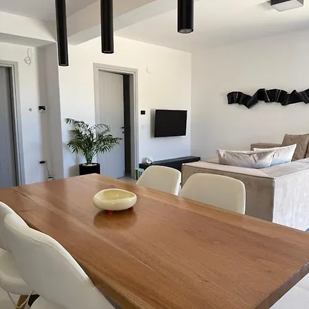 Araxia Cycladic Modern