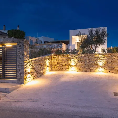 Araxia In Paros Νάουσα