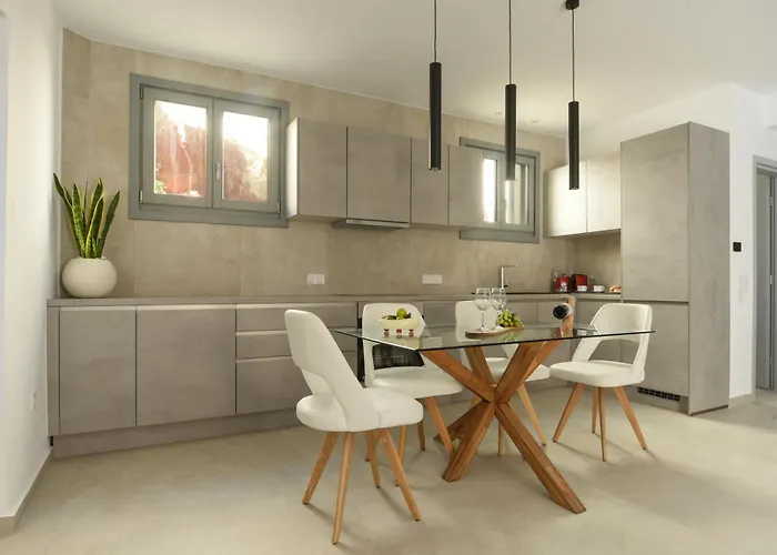 Araxia In Paros * Naousa